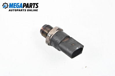 Датчик за налягане на горивото за Mercedes-Benz E-Class Sedan (W211) (03.2002 - 03.2009)