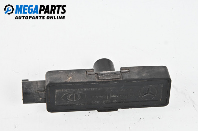 Сензор температура въздух за Mercedes-Benz C-Class Sedan (W203) (05.2000 - 08.2007)