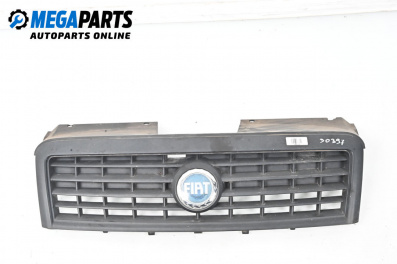 Решетка за Fiat Doblo Cargo I (11.2000 - 02.2010), товарен, позиция: предна