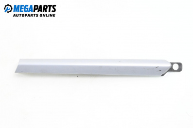 Интериорна лайсна за Opel Astra H Estate (08.2004 - 05.2014), 4+1 вр., комби