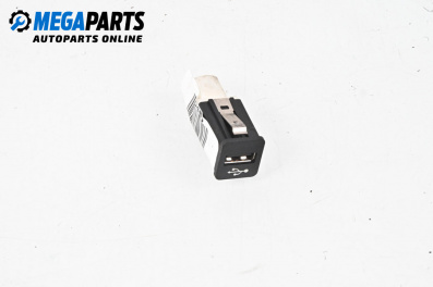 USB куплунг за BMW 5 Series F10 Touring F11 (11.2009 - 02.2017) 530 d, 258 к.с.