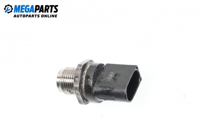 Датчик за налягане на горивото за BMW X5 Series F15, F85 (08.2013 - 07.2018)