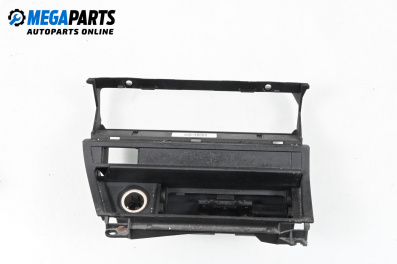 Пепелник за BMW 3 Series E46 Sedan (02.1998 - 04.2005)