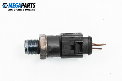 Датчик за налягане на горивото за Audi A8 Sedan 4E (10.2002 - 07.2010)