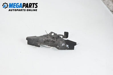 Брава преден капак за Toyota Avensis II Sedan (04.2003 - 11.2008)