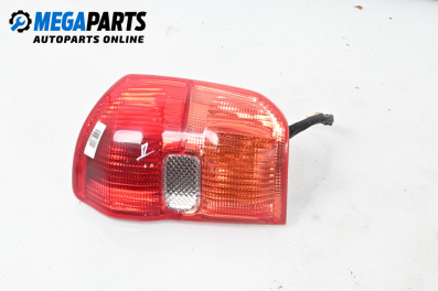 Стоп за Toyota RAV4 II SUV (06.2000 - 11.2005), джип, позиция: дясна