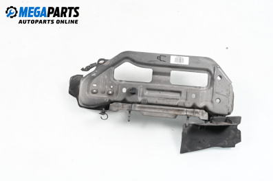 Елемент маска за Toyota Yaris Hatchback II (01.2005 - 12.2014), хечбек, позиция: дясна