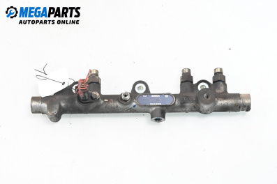 Горивна рейка за Peugeot 406 Break (10.1996 - 10.2004) 2.0 HDI 110, 109 к.с., № 0445214010