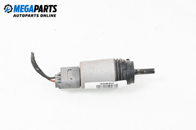 Помпичка за чистачки за BMW 3 Series E90 Touring E91 (09.2005 - 06.2012)