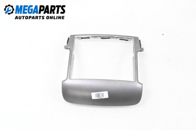 Централна конзола за Kia Sorento I SUV (08.2002 - 12.2009)