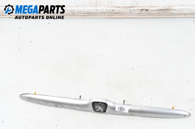 Лайсна заден капак за Peugeot 206 Hatchback (08.1998 - 12.2012), хечбек, позиция: задна