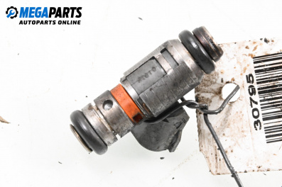 Дюза бензин за Volkswagen Polo Hatchback III (10.1999 - 10.2001) 1.4 16V, 75 к.с.