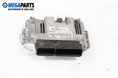Компютър двигател за Hyundai Santa Fe II SUV (10.2005 - 12.2012) 2.2 CRDi 4x4, 155 к.с., № 0281013584