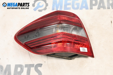 Стоп за Mercedes-Benz M-Class SUV (W164) (07.2005 - 12.2012), джип, позиция: лява