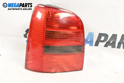 Стоп за Audi A4 Avant B5 (11.1994 - 09.2001), комби, позиция: лява