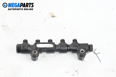 Горивна рейка за Ford Focus II Estate (07.2004 - 09.2012) 1.6 TDCi, 90 к.с., № 9654592680
