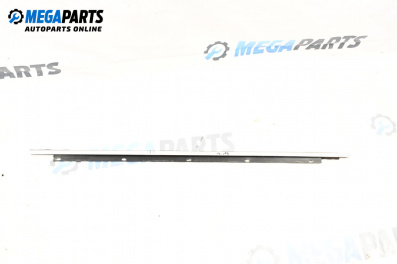 Външни лайсни за Audi A4 Avant B6 (04.2001 - 12.2004), комби, позиция: предна