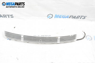 Решетка преден капак за Mercedes-Benz C-Class Sedan (W203) (05.2000 - 08.2007), седан, позиция: предна