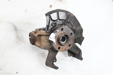 Шенкел главина за Volkswagen Jetta IV Sedan (07.1999 - 12.2005), позиция: предна, лява