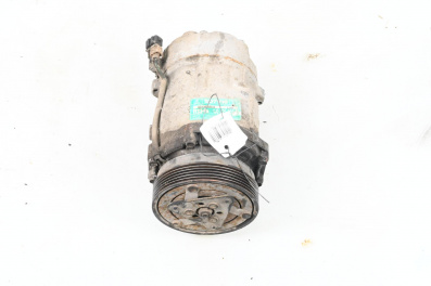Компресор климатик за Volkswagen Golf IV Hatchback (08.1997 - 06.2005) 1.4 16V, 75 к.с., № 1J0820803