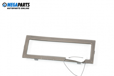 Интериорна пластмаса за Volkswagen Passat IV Variant B5.5 (09.2000 - 08.2005), 4+1 вр., комби, позиция: предна