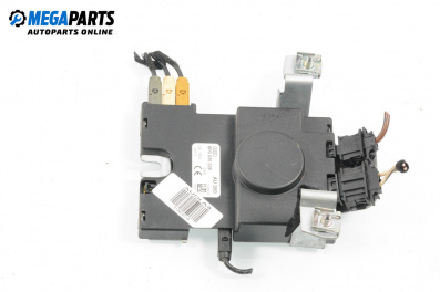 Усилвател антена за Audi A3 Hatchback II (05.2003 - 08.2012), № 8P0035225