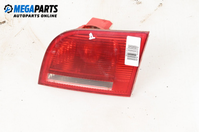 Вътрешен стоп за Audi A3 Sportback I (09.2004 - 03.2015), хечбек, позиция: дясна