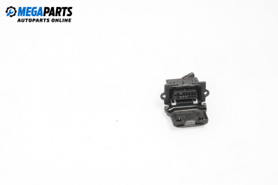 USB куплунг за Mercedes-Benz M-Class SUV (W164) (07.2005 - 12.2012) ML 320 CDI 4-matic (164.122), 224 к.с.