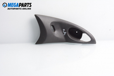 Интериорна пластмаса за Ford Focus I Hatchback (10.1998 - 12.2007), 4+1 вр., хечбек, позиция: предна