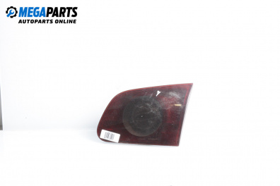 Вътрешен стоп за Volkswagen Passat V Variant B6 (08.2005 - 11.2011), комби, позиция: дясна