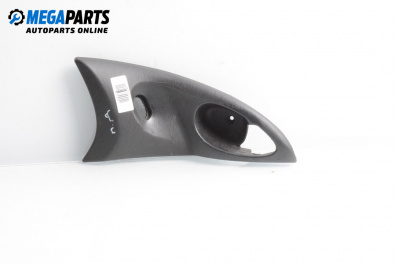 Интериорна пластмаса за Ford Focus I Hatchback (10.1998 - 12.2007), 4+1 вр., хечбек, позиция: дясна