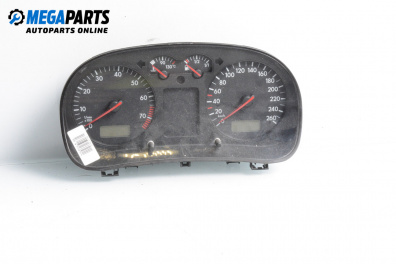 Километраж за Volkswagen Golf IV Hatchback (08.1997 - 06.2005) 1.6, 100 к.с.