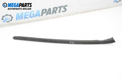 Интериорна лайсна за Opel Astra J Hatchback (12.2009 - 10.2015), 4+1 вр., хечбек