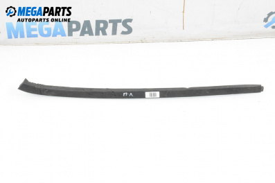 Интериорна лайсна за Opel Astra J Hatchback (12.2009 - 10.2015), 4+1 вр., хечбек