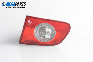 Вътрешен стоп за Volkswagen Passat V Variant B6 (08.2005 - 11.2011), комби, позиция: дясна