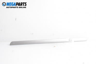 Интериорна лайсна за Volkswagen Golf V Hatchback (10.2003 - 02.2009), 4+1 вр., хечбек