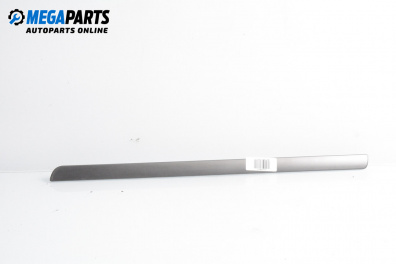 Интериорна лайсна за Volkswagen Golf V Hatchback (10.2003 - 02.2009), 2+1 вр., хечбек