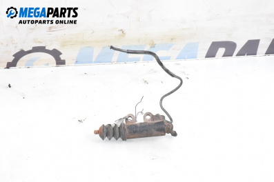 Долна помпа за съединител за Toyota Corolla E12 Hatchback (11.2001 - 02.2007)