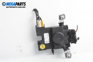 Усилвател антена за Audi A3 Hatchback II (05.2003 - 08.2012), № 8P0035225