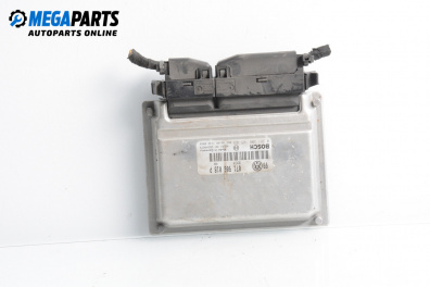 Компютър двигател за Volkswagen Passat III Sedan B5 (08.1996 - 12.2001) 2.3 VR5, 150 к.с., №  071906018P