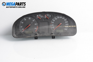 Километраж за Volkswagen Passat III Sedan B5 (08.1996 - 12.2001) 2.3 VR5, 150 к.с.
