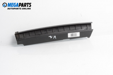 Интериорна пластмаса за BMW 7 Series F01 (02.2008 - 12.2015), 4+1 вр., седан, позиция: задна