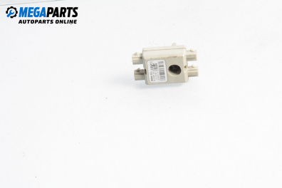 Усилвател антена за BMW 7 Series F01 (02.2008 - 12.2015), №  213675 10