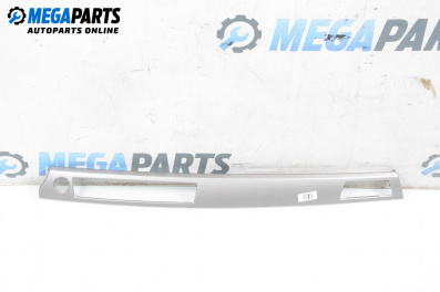 Интериорна лайсна за BMW 3 Series E90 Touring E91 (09.2005 - 06.2012), 4+1 вр., комби