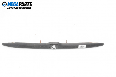 Лайсна заден капак за Peugeot 206 Hatchback (08.1998 - 12.2012), хечбек, позиция: задна