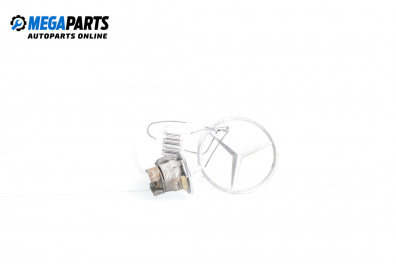 Емблема за Mercedes-Benz E-Class Sedan (W211) (03.2002 - 03.2009), седан