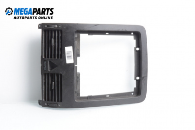 Централна конзола за Volkswagen Touran Minivan I (02.2003 - 05.2010)