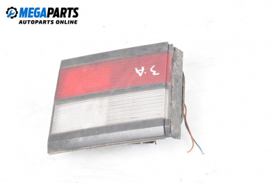 Вътрешен стоп за Volkswagen Passat II Variant B3, B4 (02.1988 - 06.1997), комби, позиция: дясна