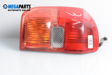 Стоп за Toyota RAV4 II SUV (06.2000 - 11.2005), джип, позиция: лява