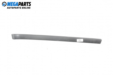 Интериорна лайсна за Audi A4 Sedan B5 (11.1994 - 09.2001), 4+1 вр., седан